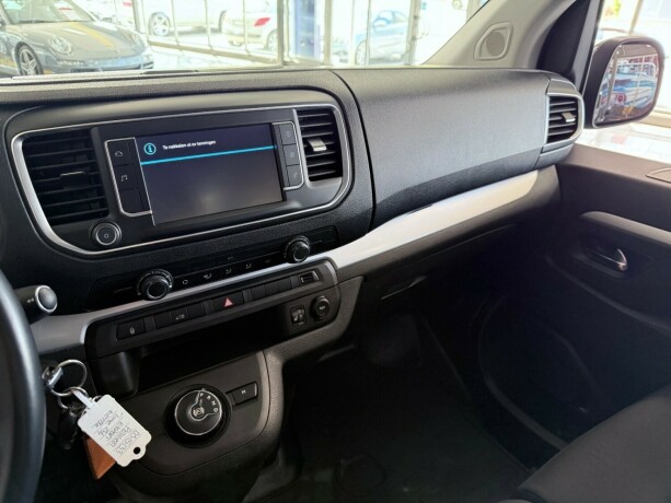 peugeot-expert-diesel-2022-big-21