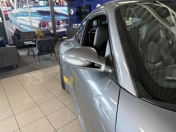 porsche-911-bensin-2006-big-11