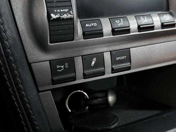 porsche-911-bensin-2006-big-30