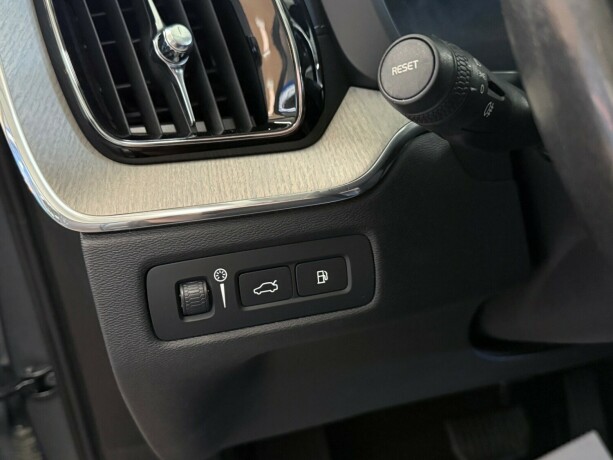 volvo-xc-60-elektrisitetbensin-2019-big-22