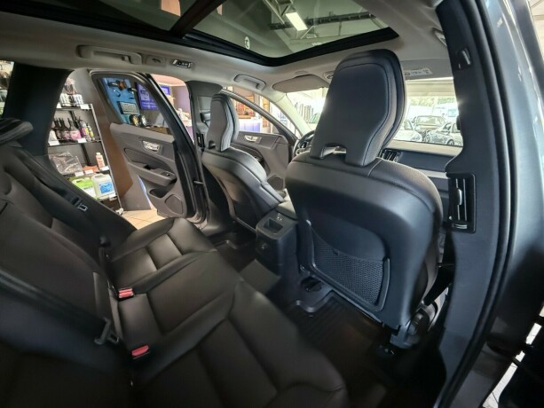 volvo-xc-60-elektrisitetbensin-2019-big-44