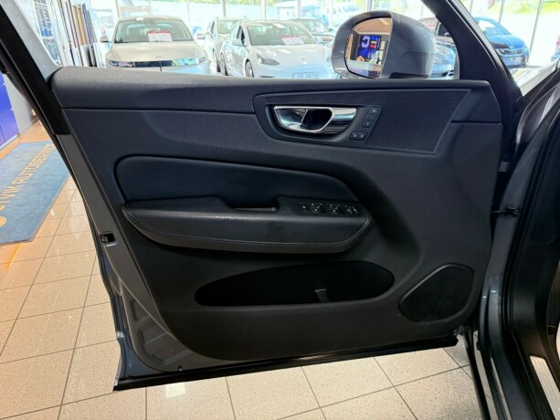 volvo-xc-60-elektrisitetbensin-2019-big-13