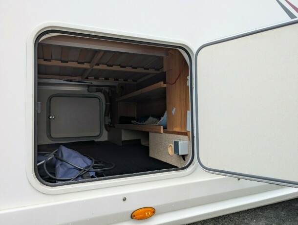 eura-mobil-tt-710-qb-diesel-2011-big-7