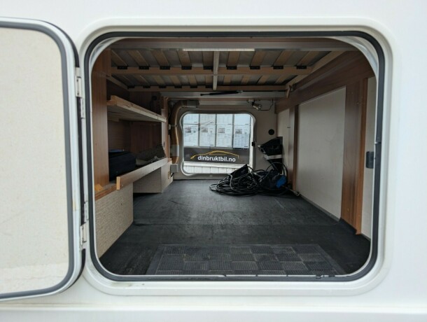 eura-mobil-tt-710-qb-diesel-2011-big-8