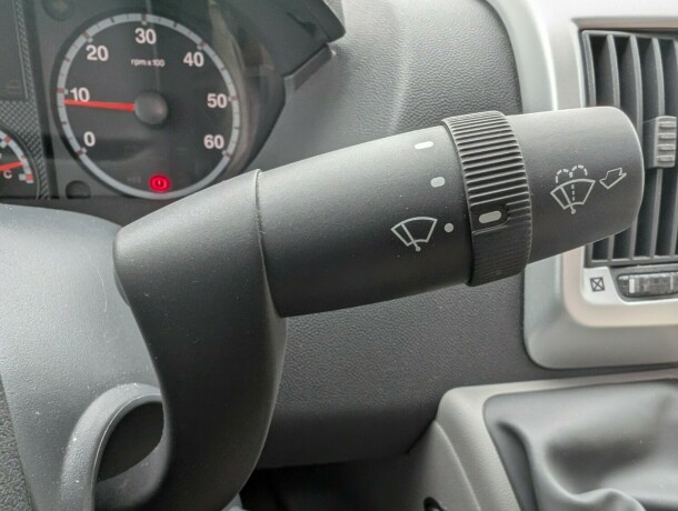 eura-mobil-tt-710-qb-diesel-2011-big-21