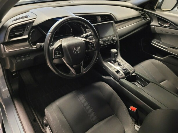 honda-civic-bensin-2017-big-22