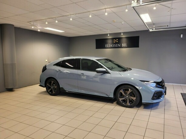 honda-civic-bensin-2017-big-2