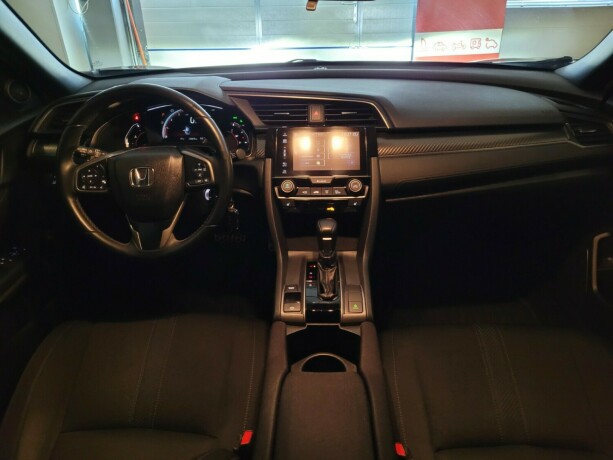 honda-civic-bensin-2017-big-30
