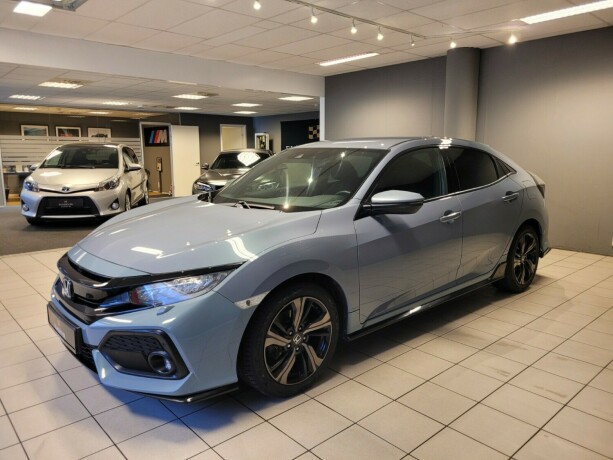 honda-civic-bensin-2017-big-8