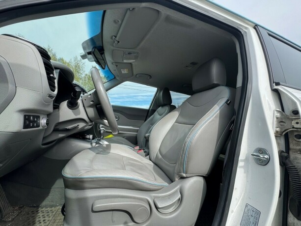 kia-soul-elektrisitet-2015-big-8
