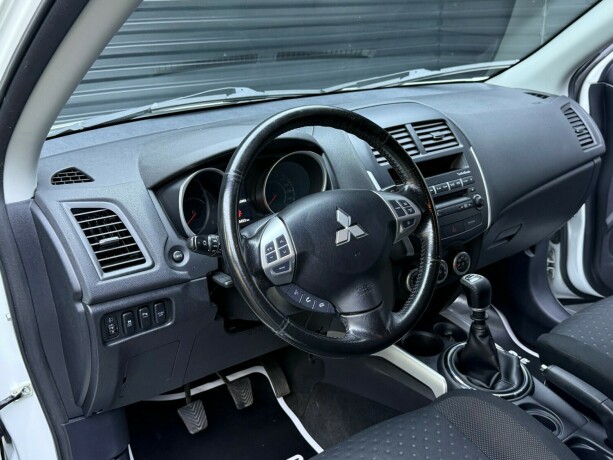 mitsubishi-asx-diesel-2011-big-10