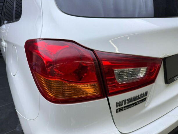 mitsubishi-asx-diesel-2011-big-6