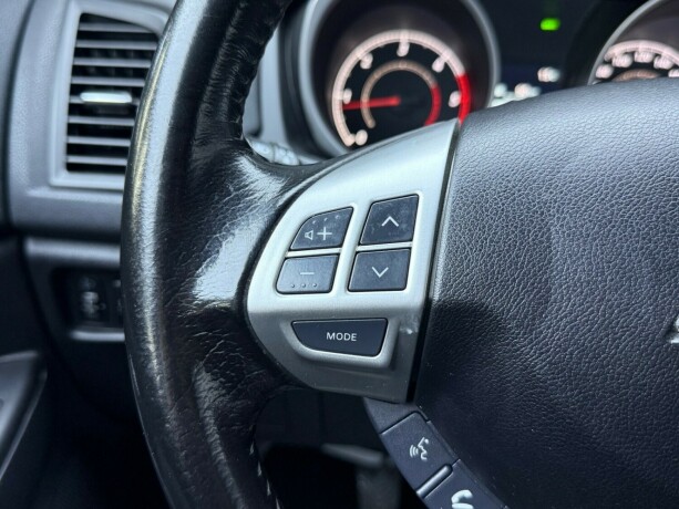 mitsubishi-asx-diesel-2011-big-14