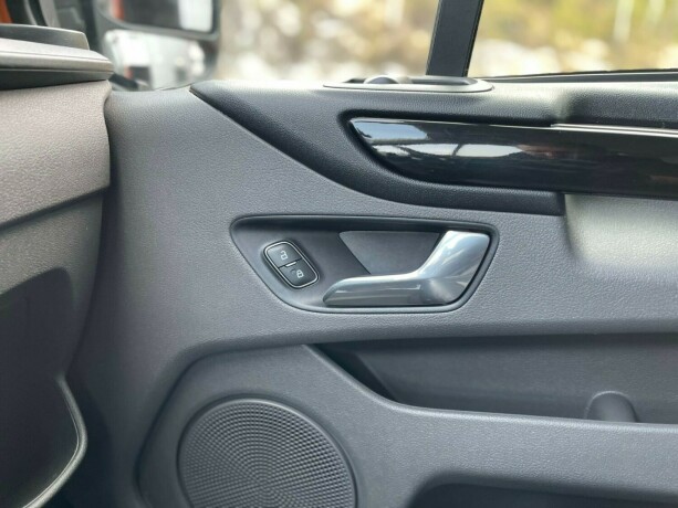 ford-transit-diesel-2018-big-31
