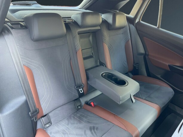 volkswagen-id4-elektrisitet-2021-big-12