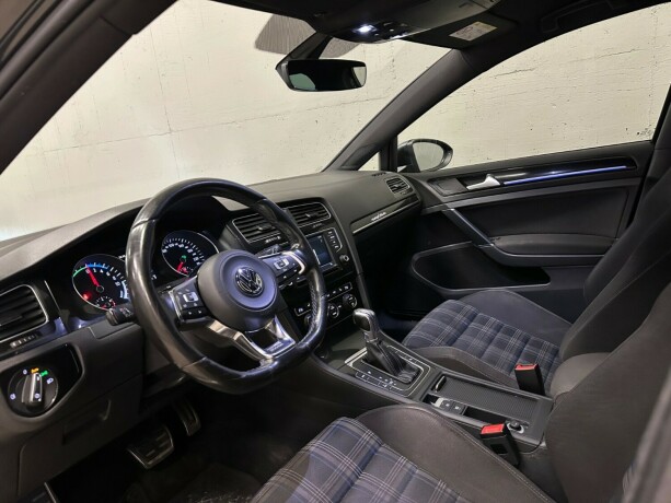 volkswagen-golf-elektrisitetbensin-2017-big-13