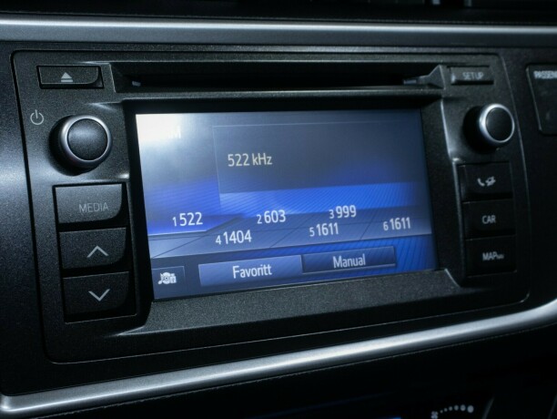 toyota-auris-bensin-2015-big-35