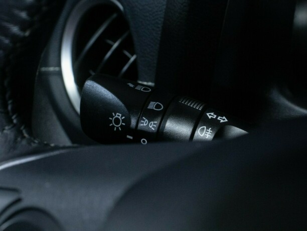 toyota-auris-bensin-2015-big-30