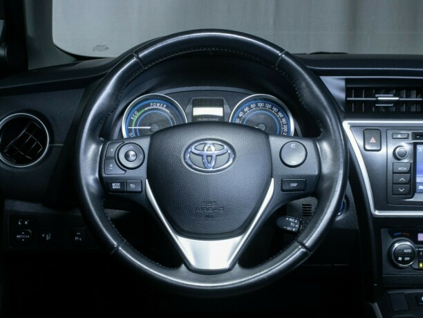 toyota-auris-bensin-2015-big-42
