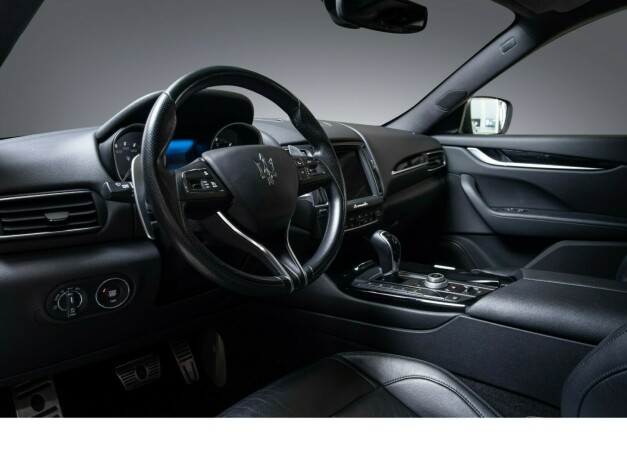 maserati-levante-diesel-2017-big-24