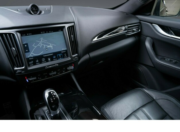 maserati-levante-diesel-2017-big-16
