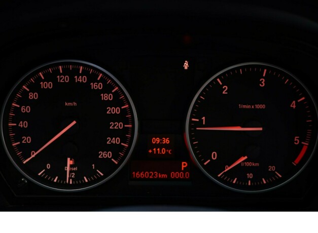 bmw-3-serie-diesel-2010-big-14