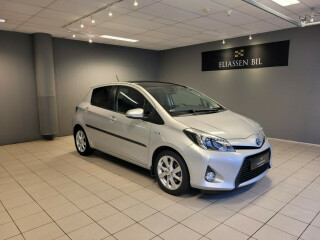 Toyota | Yaris | Elektrisitet+bensin | 2014