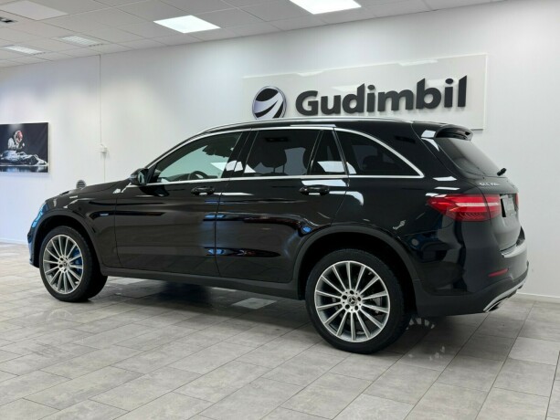 mercedes-benz-glc-elektrisitetbensin-2017-big-3
