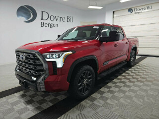 Toyota | Tundra | Elektrisitet+bensin | 2022