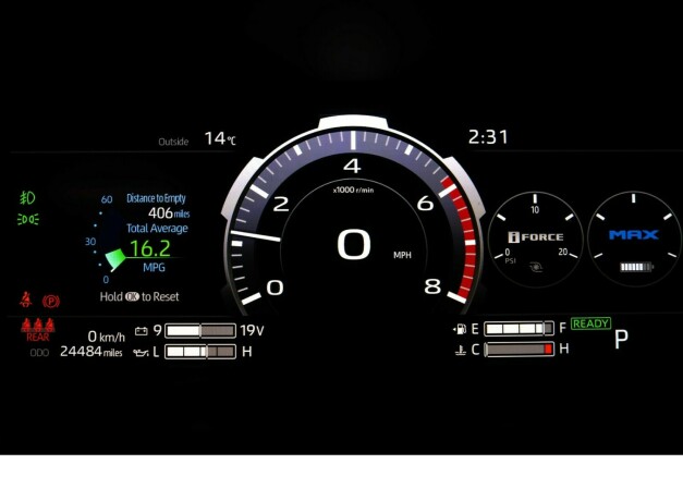 toyota-tundra-elektrisitetbensin-2022-big-35