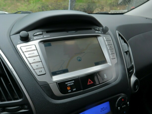 hyundai-ix35-diesel-2010-big-10