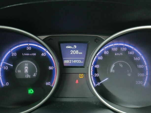 hyundai-ix35-diesel-2010-big-12