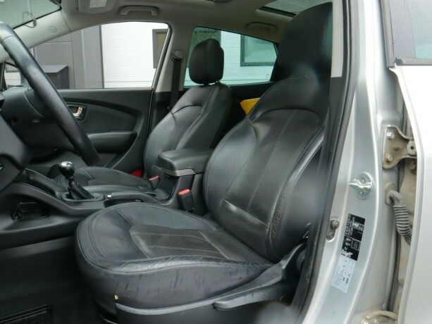 hyundai-ix35-diesel-2010-big-5