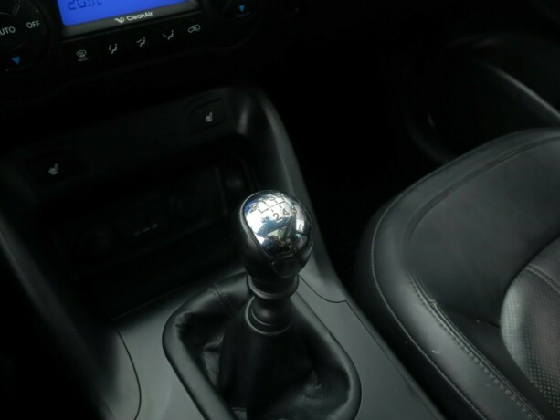 hyundai-ix35-diesel-2010-big-7