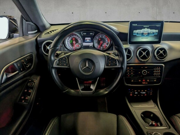 mercedes-benz-cla-bensin-2016-big-14