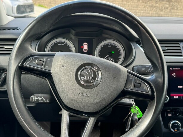 skoda-octavia-diesel-2018-big-13