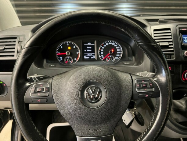 volkswagen-transporter-diesel-2014-big-10