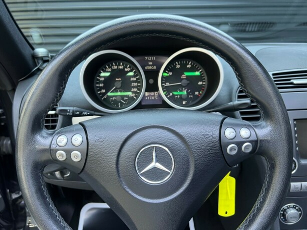 mercedes-benz-slk-bensin-2005-big-19