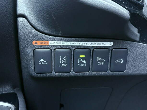 mitsubishi-outlander-elektrisitetbensin-2015-big-25