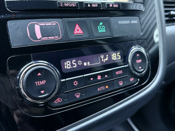 mitsubishi-outlander-elektrisitetbensin-2015-big-23
