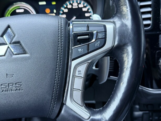 mitsubishi-outlander-elektrisitetbensin-2015-big-15