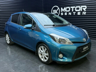 Toyota | Yaris | Elektrisitet+bensin | 2013