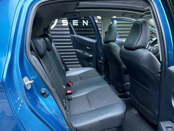 toyota-yaris-elektrisitetbensin-2013-big-31