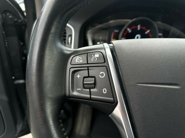 volvo-v60-elektrisitetdiesel-2016-big-17