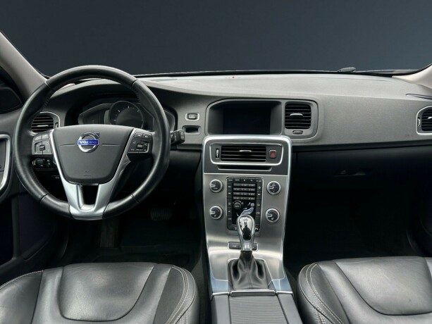 volvo-v60-elektrisitetdiesel-2016-big-11