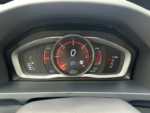 volvo-v60-elektrisitetdiesel-2016-big-15