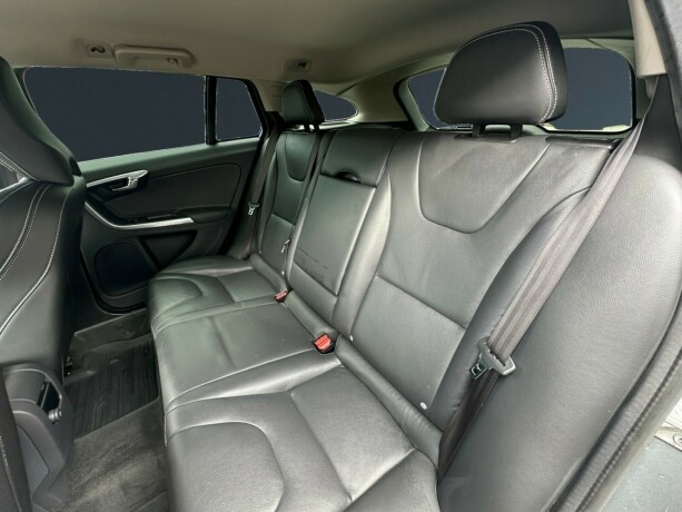 volvo-v60-elektrisitetdiesel-2016-big-13