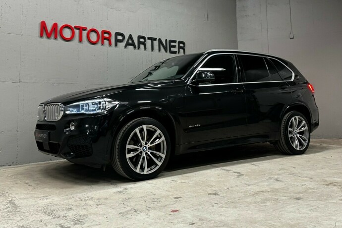 bmw-x5-elektrisitetbensin-2017-big-0