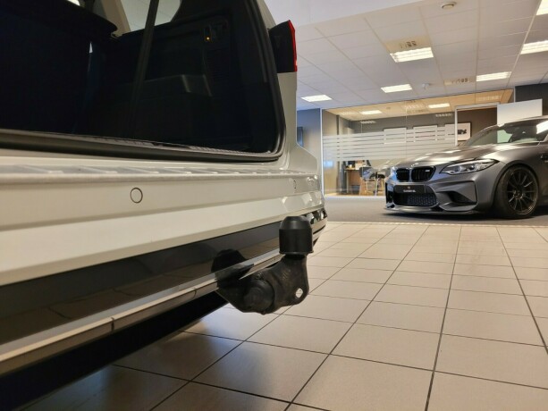 volkswagen-touran-bensin-2020-big-19
