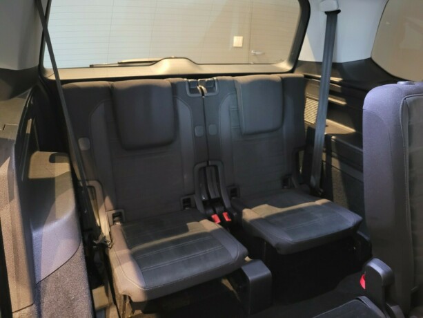 volkswagen-touran-bensin-2020-big-17